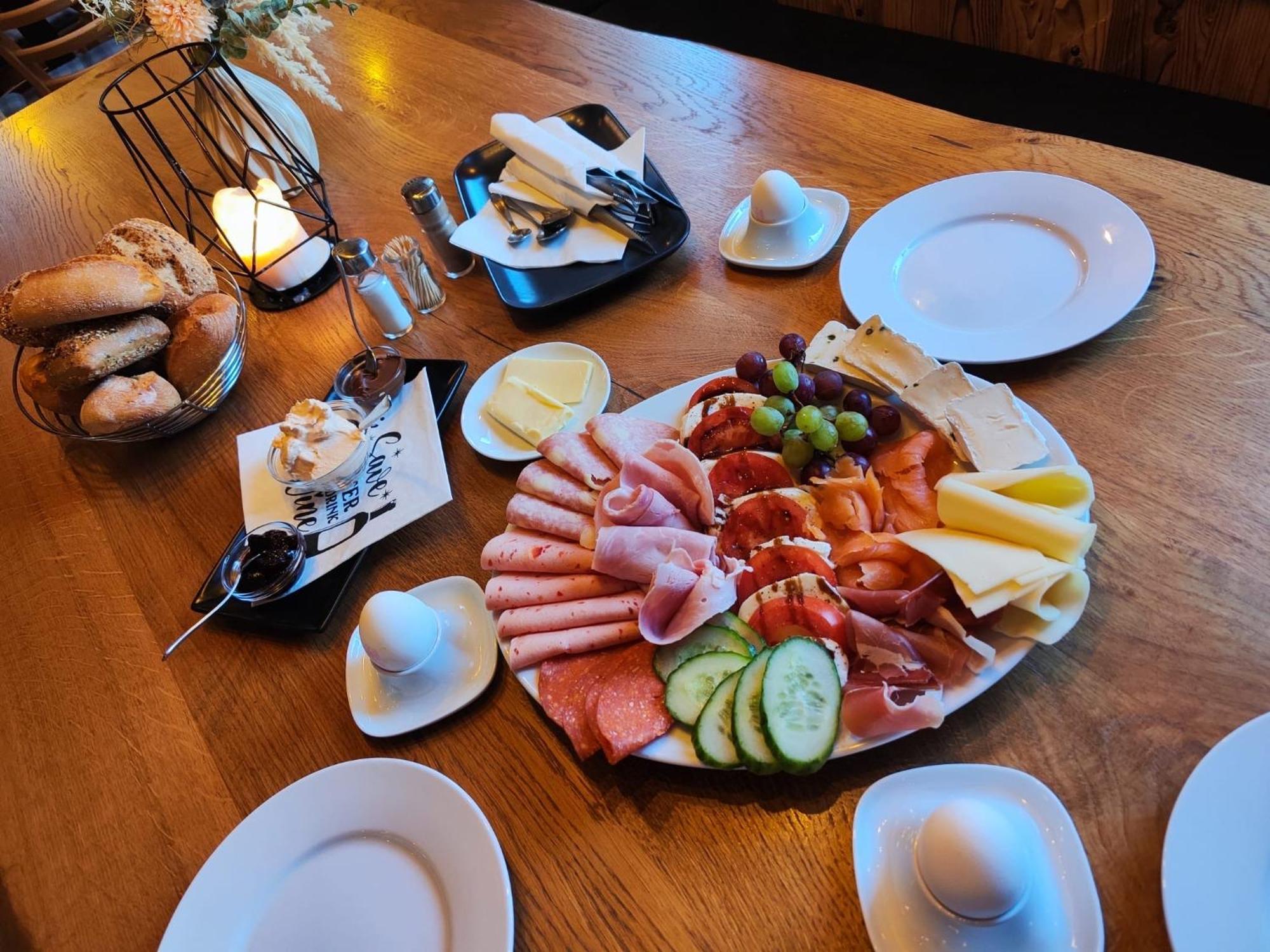 Donauwörth Gasthaus Zum Baeren מראה חיצוני תמונה